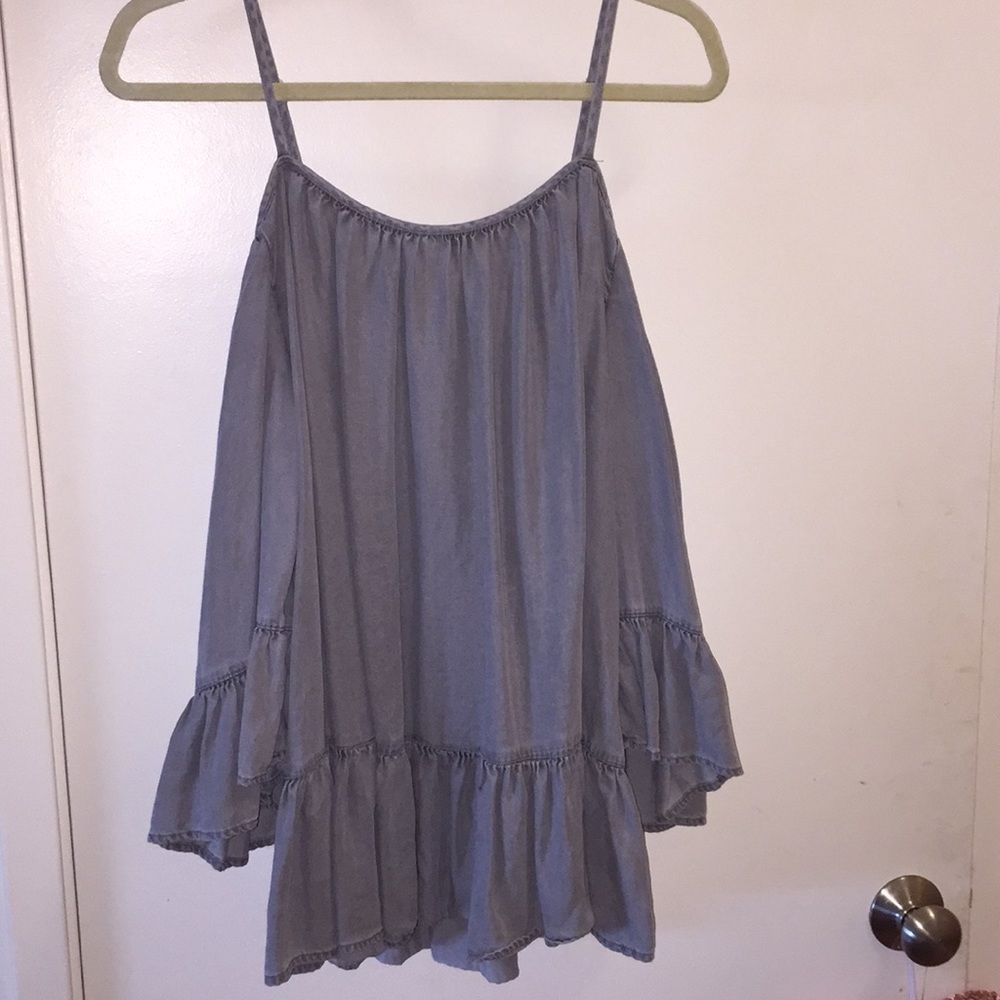 flowy cold shoulder top :)
